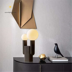 Creative Nordic Style Table Lamp Sculpture Resin Light Modern Design Desk Lighting for Home Bedside Decor